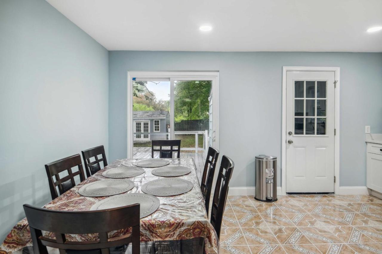 Pet-Friendly Mount Rainier Home With Gas Grill! ภายนอก รูปภาพ